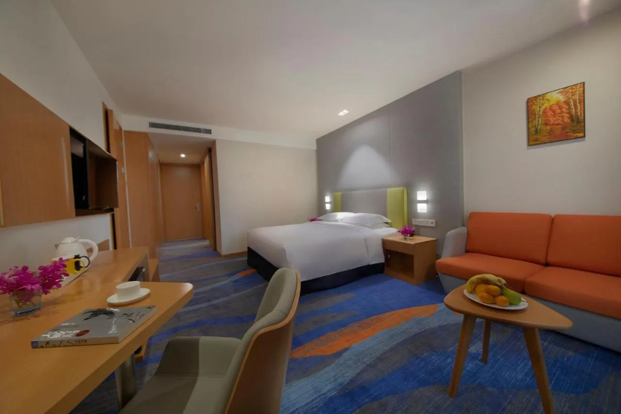 Holiday Inn Express Zhengzhou Zhengdong, An Ihg Hotel 3*,