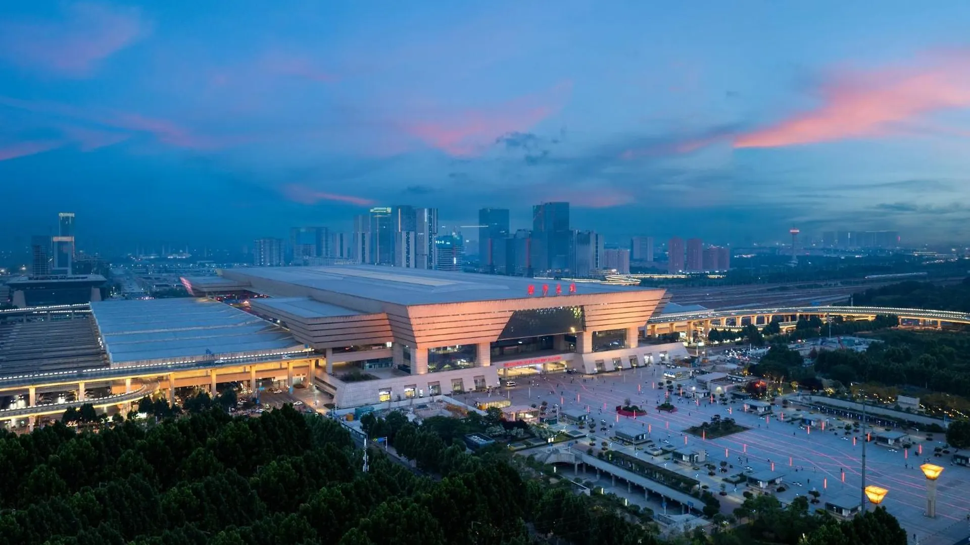 Holiday Inn Express Zhengzhou Zhengdong By Ihg Otel