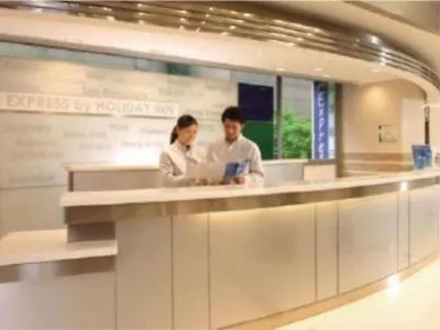 Holiday Inn Express Zhengzhou Zhengdong, An Ihg Hotel